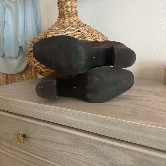 Seychelles Paramount Quilted Leather High Heel Ankle Booties - Picture 5 of 6